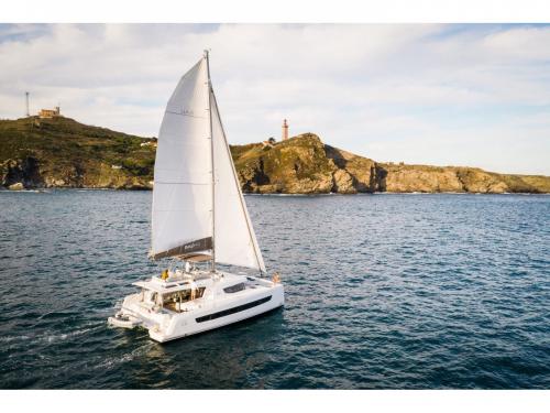 Catamaran Bali 4.6 for hire in Port d Andratx