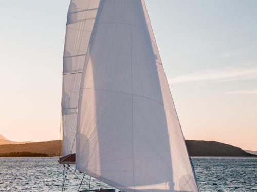 Catamaran Bali 4.6 for charter in Tromso Catamaran Bali 4.6 for charter in Tromso