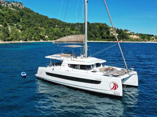 Kat Bali 4.6 Yachtcharter in Marina Seget Donji