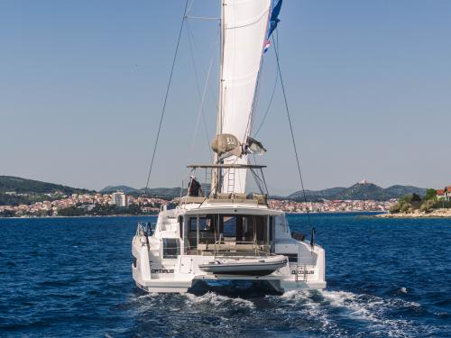 Cat Bali 4.6 for charter in Sibenik