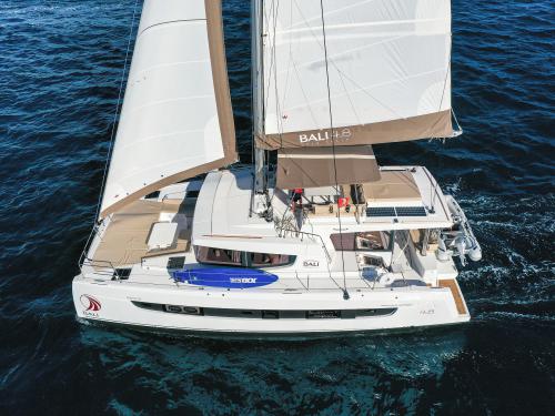 Kat Bali 4.8 Yachtcharter in Kastel Gomilica