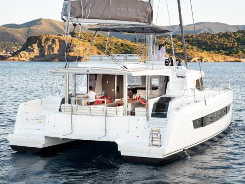 Katamaran Bali 4.8 Yachtcharter in Portisco