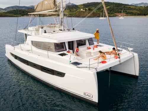 Katamaran Bali 4.8 chartern in Taranto