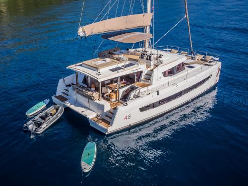 Katamaran Bali 4.8 Yachtcharter in Kastel Gomilica
