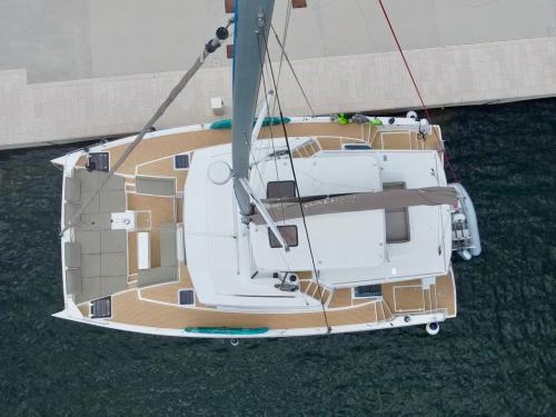 Catamaran Bali 5.4 available for charter in Dubrovnik