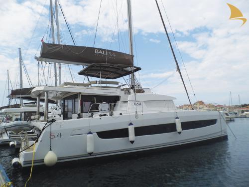 Katamaran Bali 5.4 Yachtcharter in Ajaccio