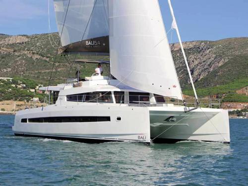 Kat Bali 5.4 Yachtcharter in Messina