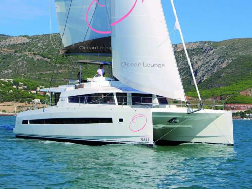 Catamaran Bali 5.4 for rent in Split