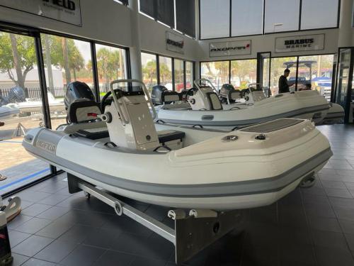 Catamaran Bali 5.4 for rent in Saint Petersburg
