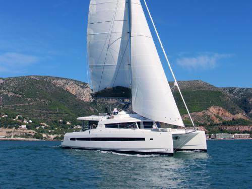Catamaran Bali 5.4 available for charter in Marina Seget Donji