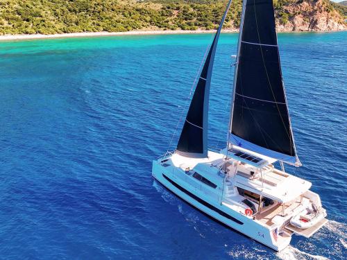 Kat Bali 5.4 chartern in Nanny Cay Town