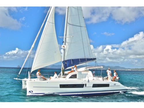 Katamaran Catana 42 in Nelsons Dockyard chartern