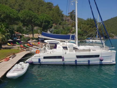 Kat Catana 47 Yachtcharter in Marmaris