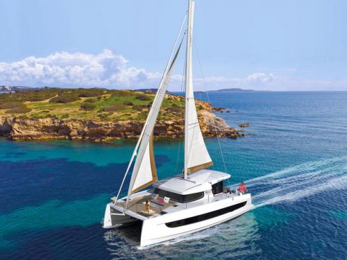 Kat Catsmart Yachtcharter in Marina Le Marin