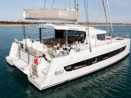 Catamaran Catsmart available for charter in Hyeres