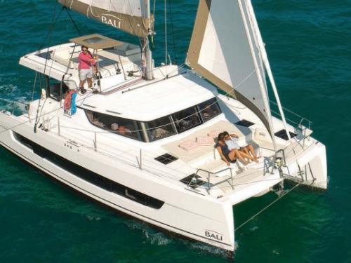 Catamaran Catspace available for charter in Baie Sainte Anne