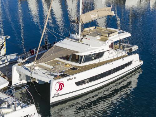 Cat Catspace for charter in Marina Mandalina