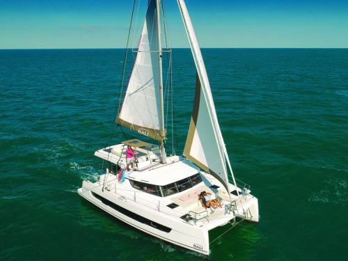 Katamaran Catspace Yachtcharter in Pula Katamaran Catspace Yachtcharter in Pula