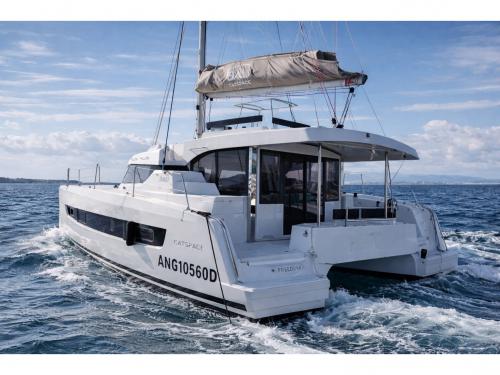 Catamaran Catspace for charter in Salerno