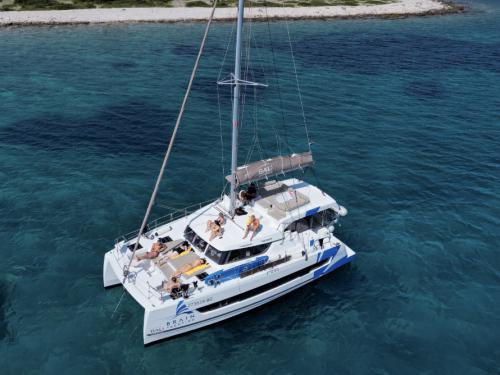 Kat Catspace Yachtcharter in Seget
