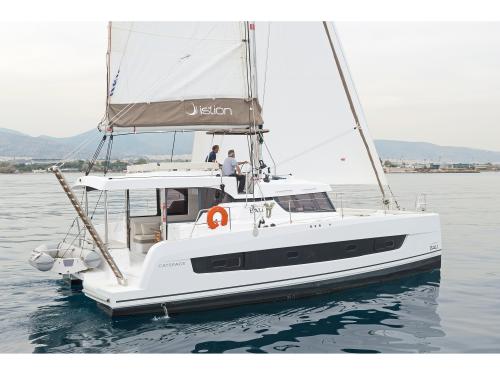 Kat Catspace Yachtcharter in Lefkas
