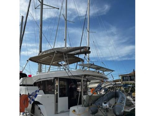 Kat Catspace Yachtcharter in Lefkas