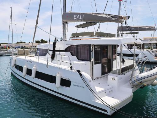 Kat Catspace Yachtcharter in Sukosan Bibinje