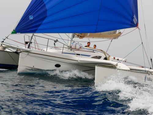 Cat Dragonfly 35 available for charter in Marseilles