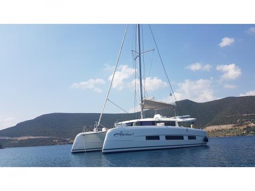 Catamaran Dufour 48 for charter in Athens