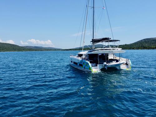 Cat Dufour 48 available for charter in Pirovac