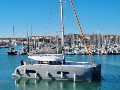 Catamaran Excess 11 available for charter in Preveza