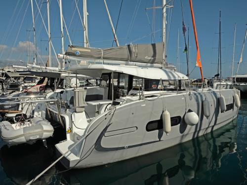 Katamaran Excess 11 chartern in Split