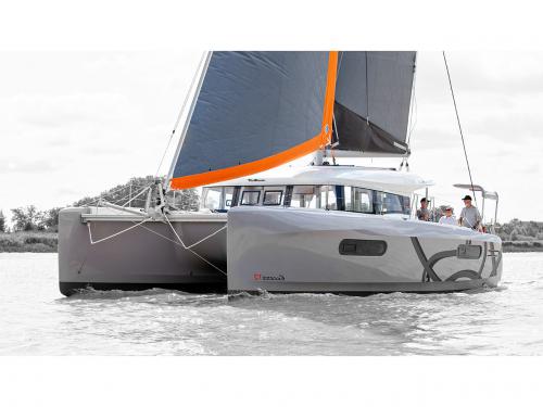 Catamaran Excess 12 for hire in San Vincenzo