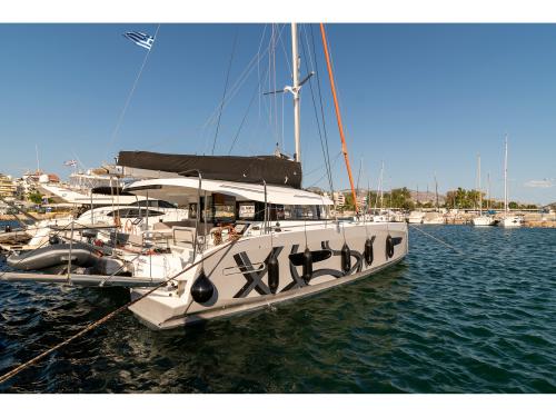 Katamaran Excess 14 chartern in Athen