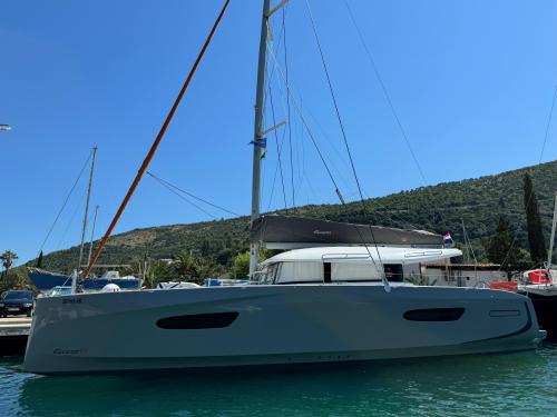 Catamaran Excess 14 for rent in Komolac