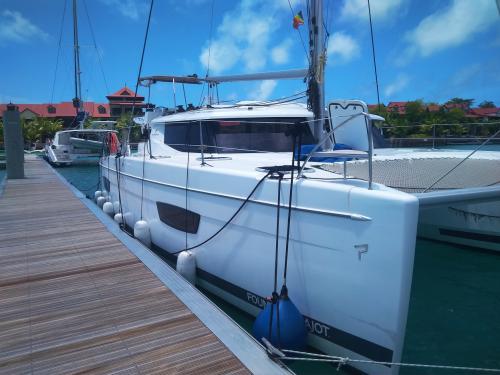 Catamaran Helia 44 Evolution for hire in Baie Sainte Anne