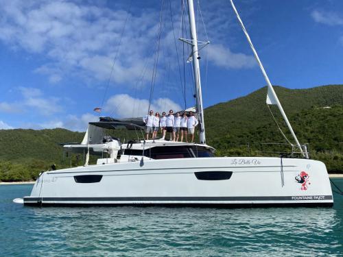 Catamaran Isla 40 for rent in Saint Petersburg