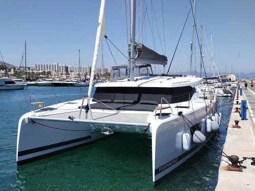 Katamaran Isla 40 Yachtcharter in Ibiza Stadt