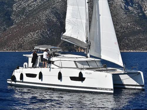 Katamaran Isla 40 Yachtcharter in Marina Lefkas