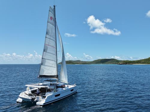 Catamaran Isla 40 for charter in Joma Marina