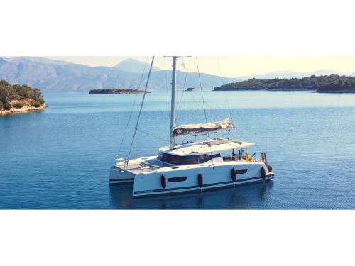 Kat Isla 40 Yachtcharter in Lavrio
