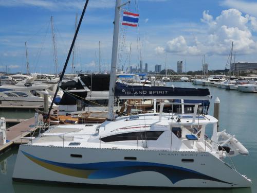 Kat Island Spirit 410 Yachtcharter in Phuket