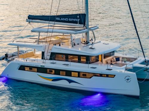 Katamaran Island Spirit 525E Yachtcharter in Phuket