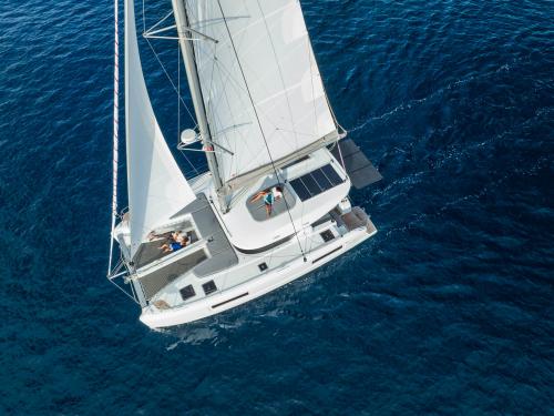 Catamaran Lagoon 38 for charter in Ajaccio