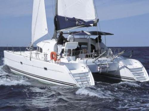 Katamaran Lagoon 380 in Lefkas Marina chartern