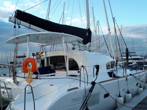 Cat Lagoon 380 available for charter in Parikia