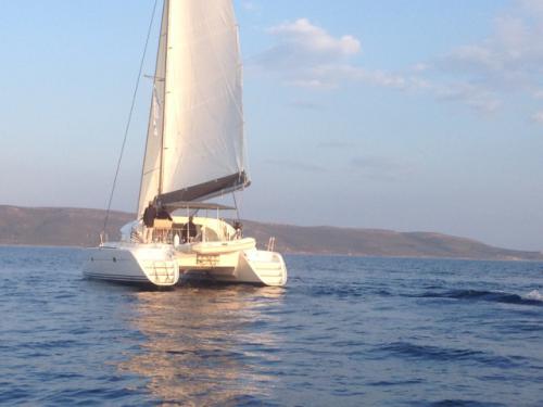 Cat Lagoon 380 for charter in Volos Harbour