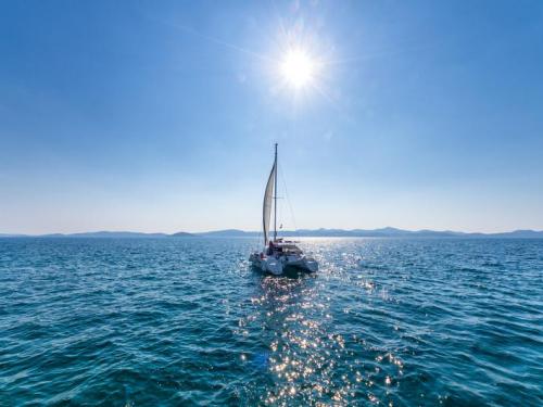 Catamaran Lagoon 380 for rent in Sukosan Bibinje