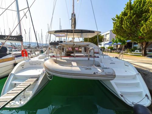 Catamaran Lagoon 380 for charter in Kavala