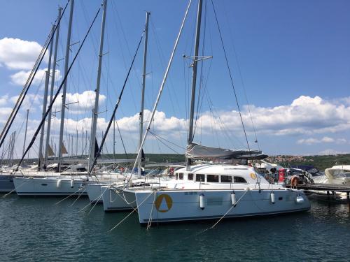 Cat Lagoon 380 available for charter in Krk